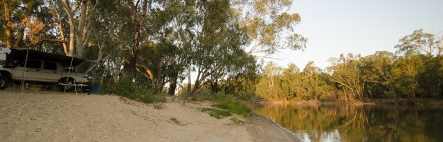 Beach campsite on the Murrumbidgee