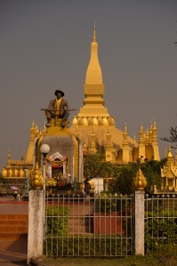 Statue of King Setthathirath in front of Pha That Luang