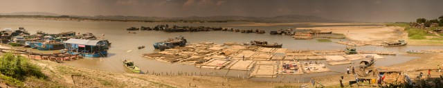 Panorama of the river at Mandalay. Click for a larger version.