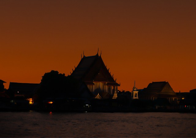 sunset-wat-1