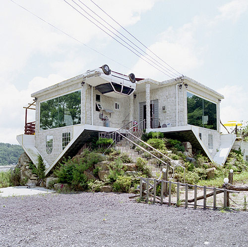 upsidedownhouse
